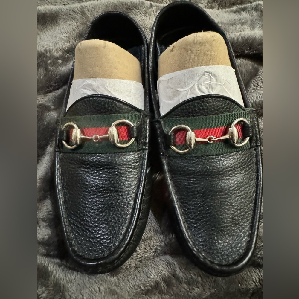 Woman’s GUCCI driver loafers